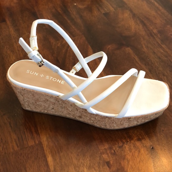 Cute strappy white platform sandals by sun + stone - Picture 4 of 10